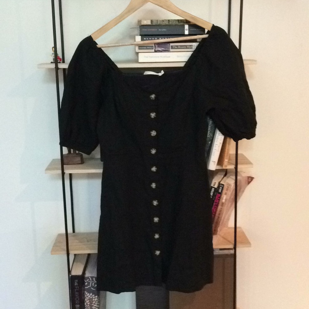 linen mini with puff sleeves & buttons